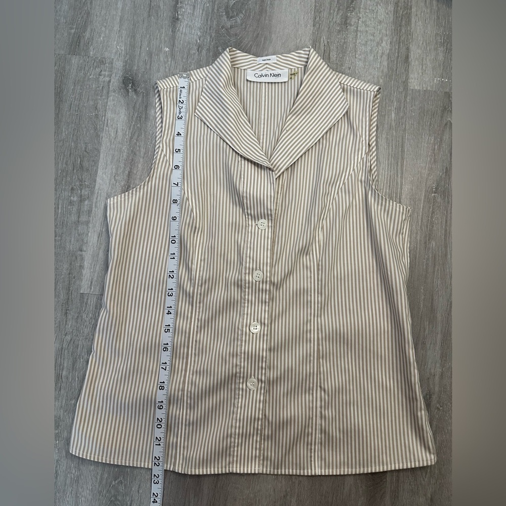 Calvin Klein Sleeveless Button Down 100% cotton Shirt Size 4 Non Iron - Picture 4 of 5